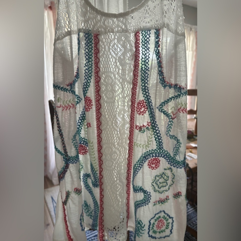 Embroidered Boho Tank - Picture 3 of 3